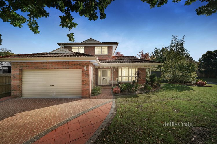 7 Peronne Walk Yallambie 3085