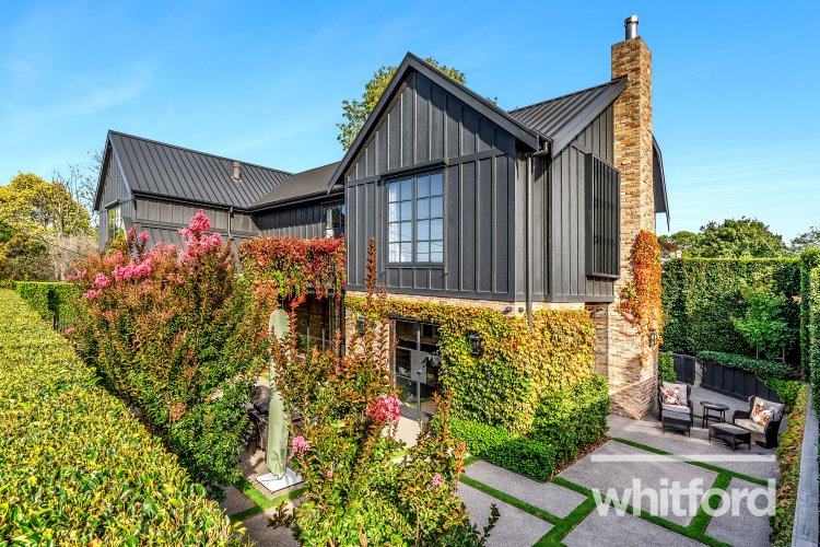 7 Queens Road, Newtown