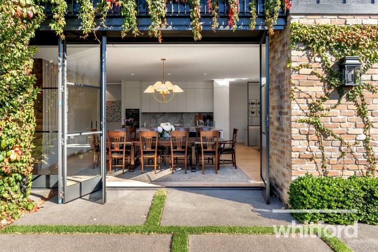 7 Queens Road, Newtown