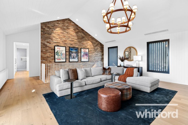 7 Queens Road, Newtown