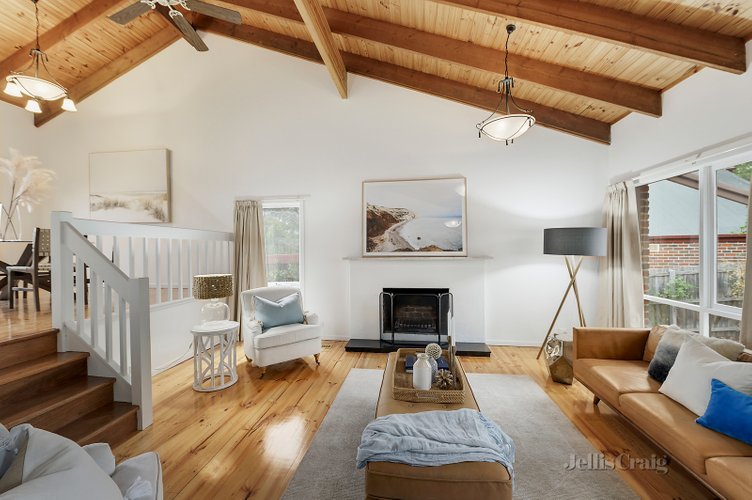 7 Ridgeview Street Eltham 3095