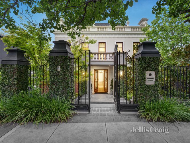 7 Rookwood Street Balwyn North 3104