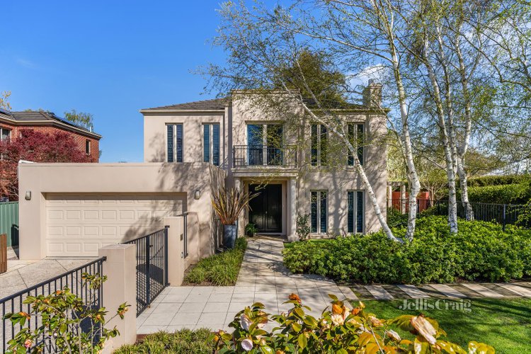 7 St Glens Way Lake Gardens 3355
