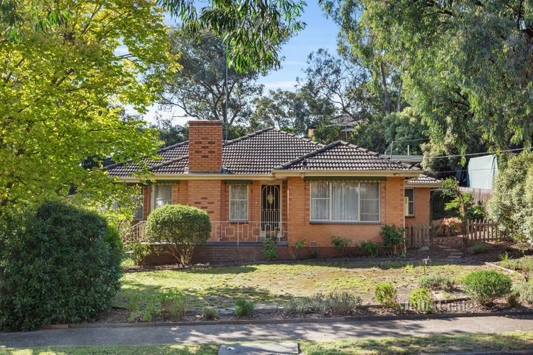 7 Suzanne Court Briar Hill 3088