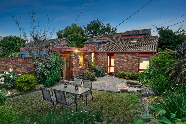 7 The Close Mount Waverley 3149