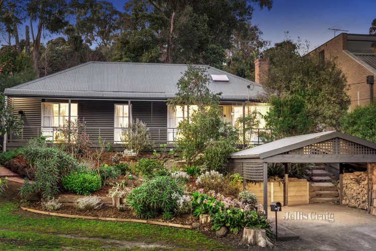 7 Walhalla Drive Ringwood East 3135