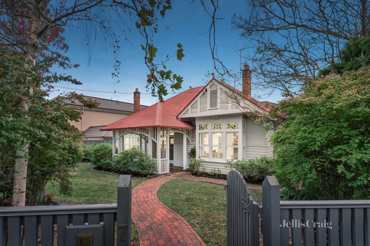 7 Weybridge Street Surrey Hills 3127