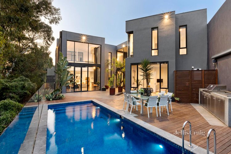 7 Zoe Circuit Northcote 3070