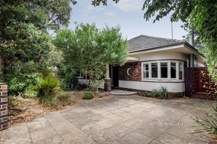 70 Dickens Street Elwood 3184