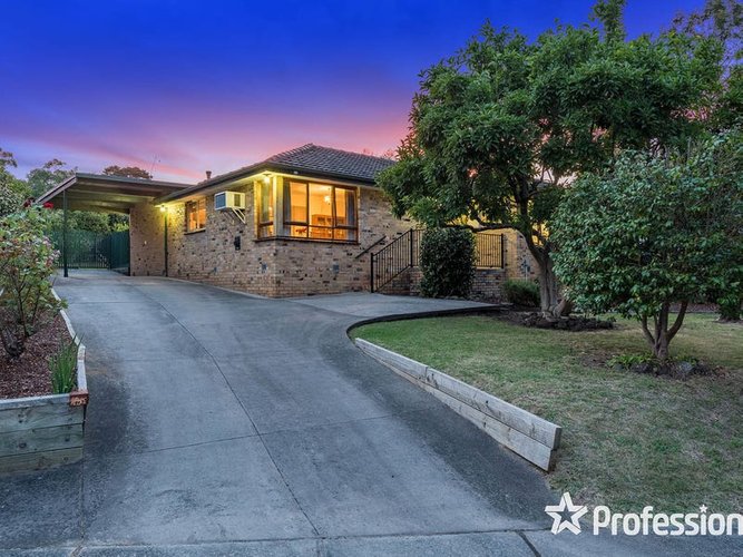 70 Dryden Concourse Mooroolbark 3138