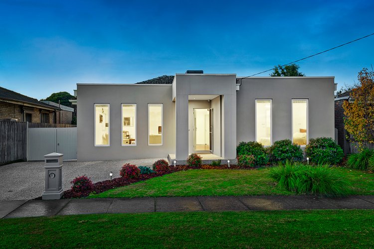 70 Gladesville Drive Bentleigh East 3165