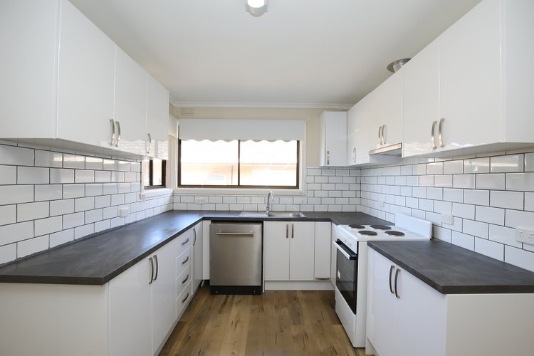 70 Green Avenue Kingsbury 3083