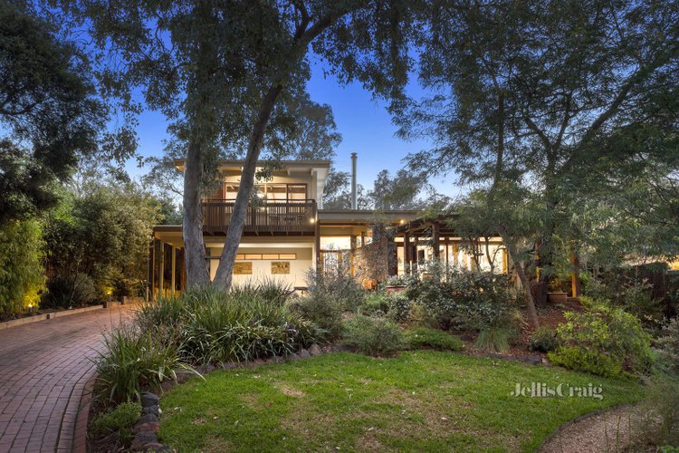 70 View Hill Crescent Eltham 3095