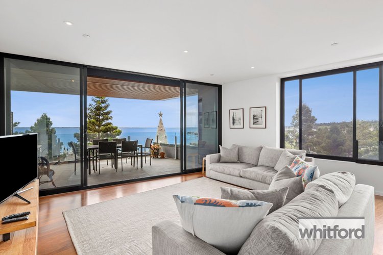 703/100 Western Beach Road, Geelong