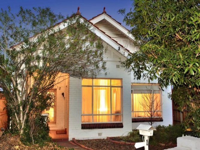 71 Dickens Street Elwood 3184