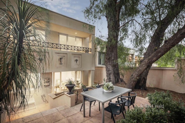 7 1 Maraquita Grove Hawthorn East 3123