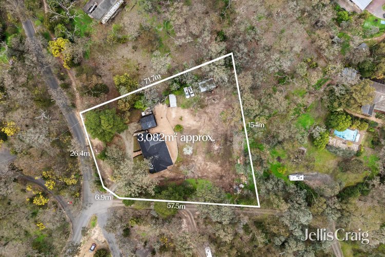 71 Thompson Crescent Research 3095
