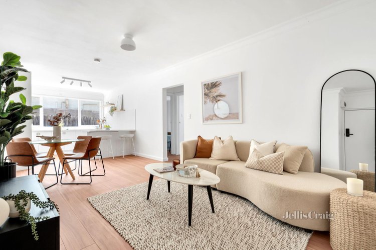 7 116 Arthurton Road Northcote 3070