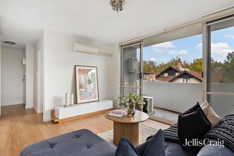 7/121 Wellington Street  Flemington 3031