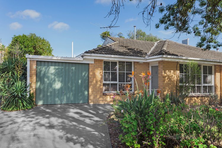 7/15 Eddys Grove Bentleigh 3204