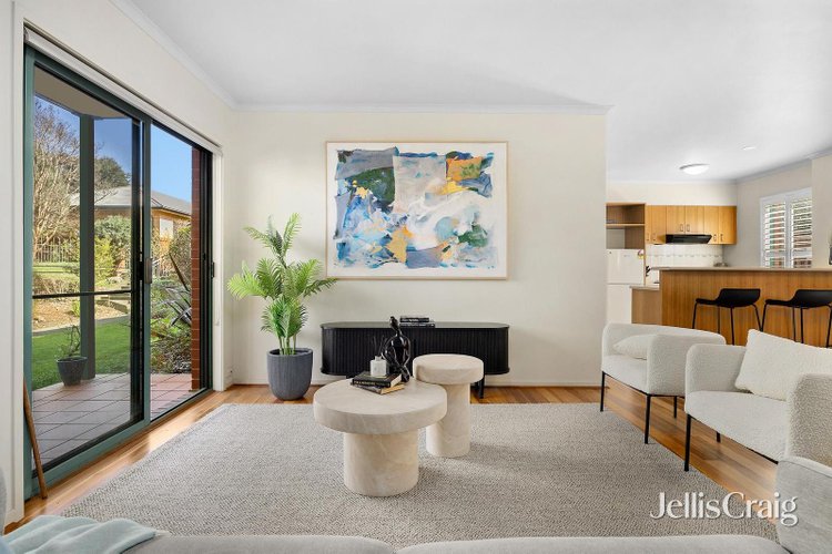 7 16 Grace Court Kew 3101