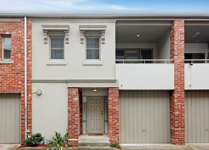 7/162 Stockmans Way  Kensington 3031