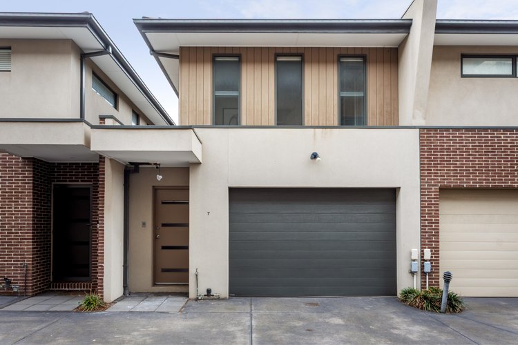 7/2-4 Faulkner Street Bentleigh 3204