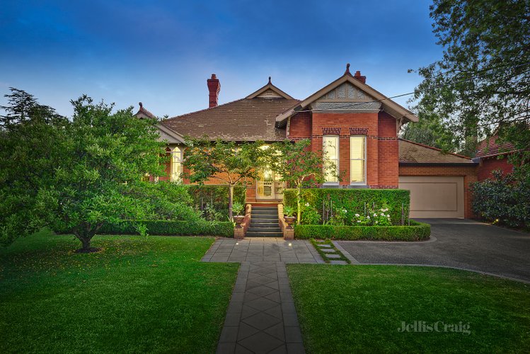 72 Churchill Street Mont Albert 3127