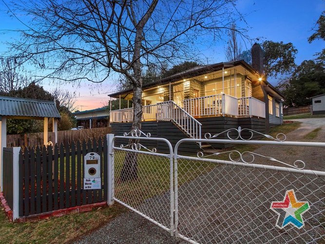 72 Fernhill Road Mount Evelyn 3796