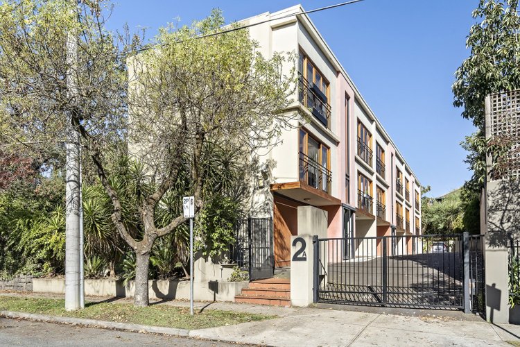 7/2 Washington Street Toorak 3142