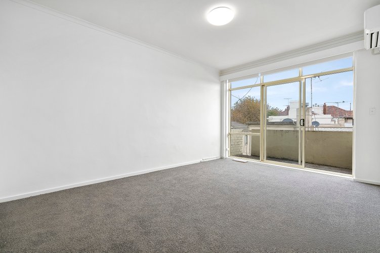 7/26 Vautier Street Elwood 3184