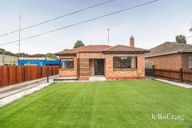 729 Geelong Road  Canadian 3350
