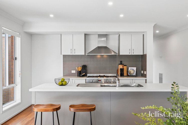 73 Caroline Chisholm Drive Kyneton 3444