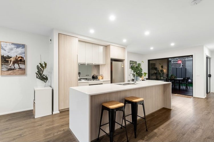73 Emmeline Row Rowville 3178