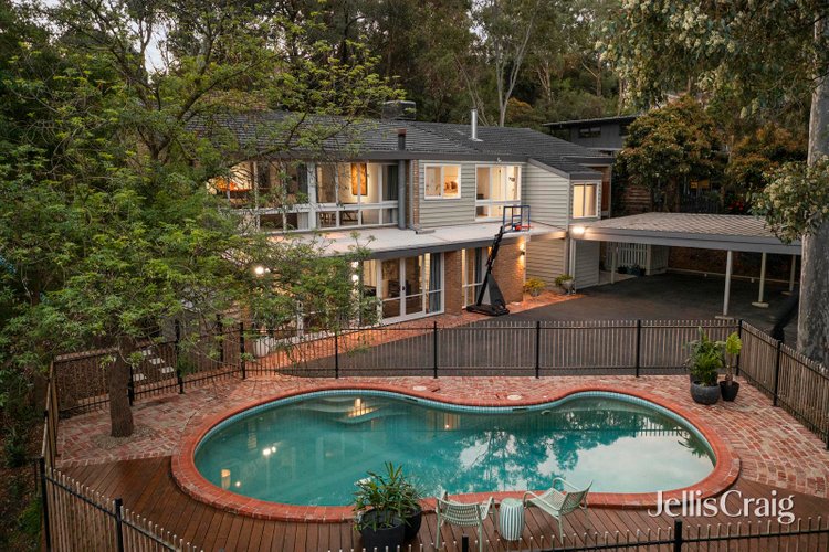 73 Zig Zag Road Eltham 3095