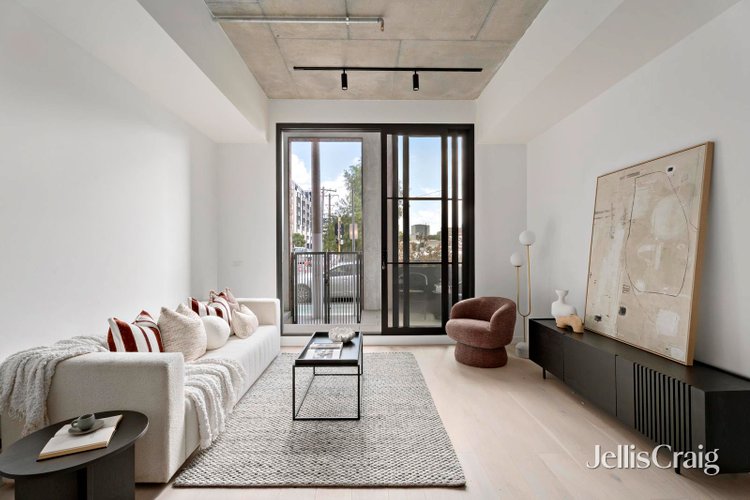 7 363 Macaulay Road Kensington 3031