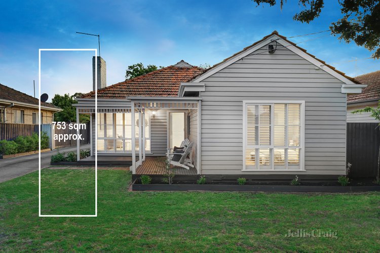 74 Brooks Street Bentleigh East 3165