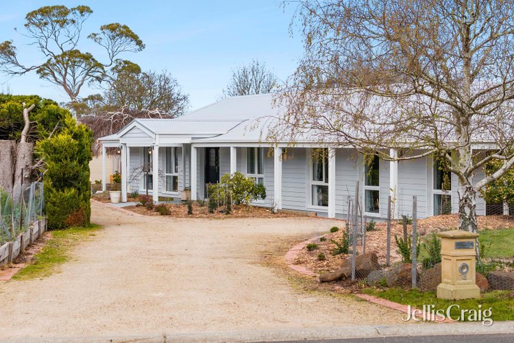 74 Skyline Drive Gisborne 3437