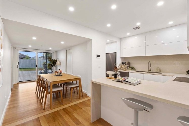74 Thompson Street  Avondale Heights 3034