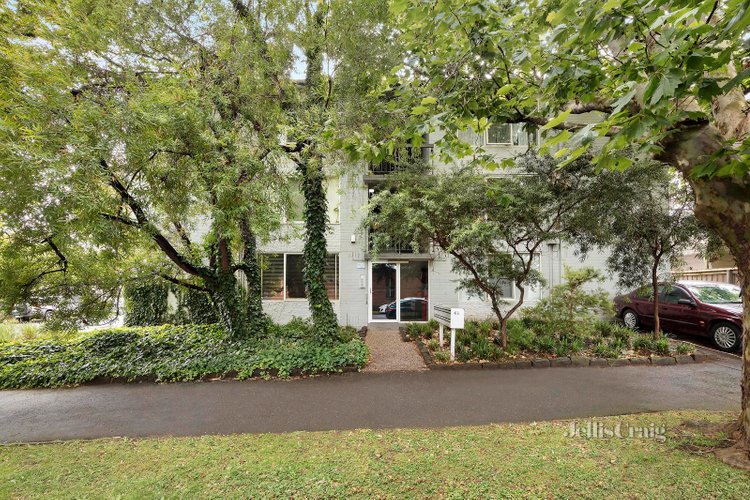 7 43 Farnham Street Flemington 3031