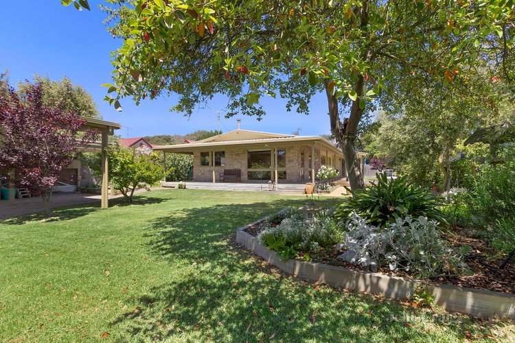 75 Macfarlan Avenue Blairgowrie 3942