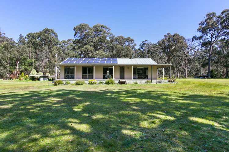 75 Omaras Road, Bruthen