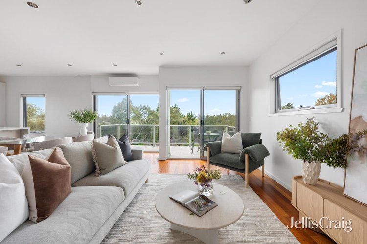 76 Hopetoun Avenue Brunswick West 3055