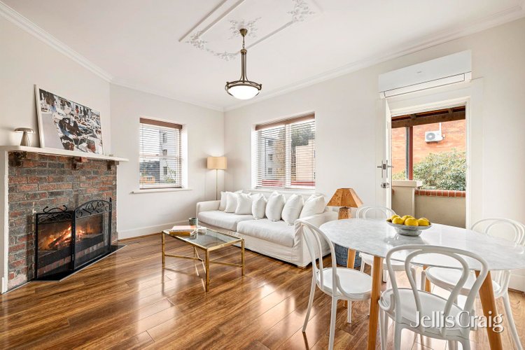 7 6 May Street Elwood 3184