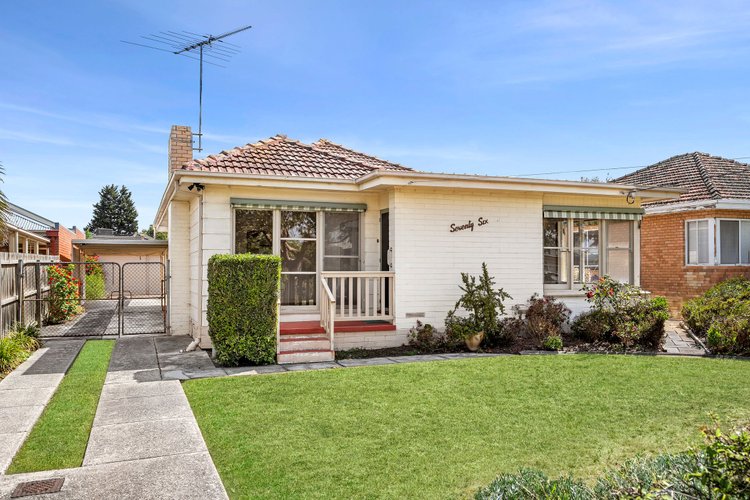 76 Sladen Street  Hamlyn Heights 3215