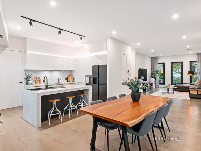 76 Tunstall Road Donvale 3111