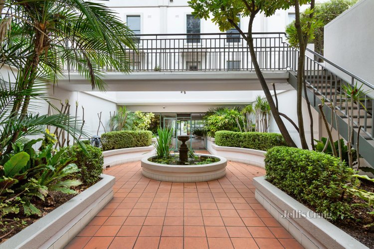 76 682 Nicholson Street Fitzroy North 3068