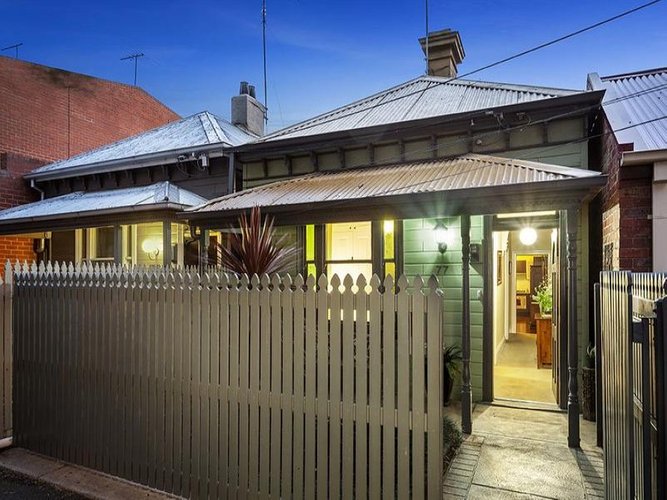 77 Edinburgh Street Flemington 3031