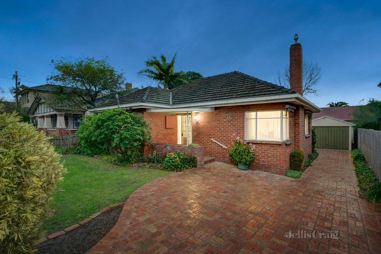 77 Mckinnon Road Mckinnon 3204