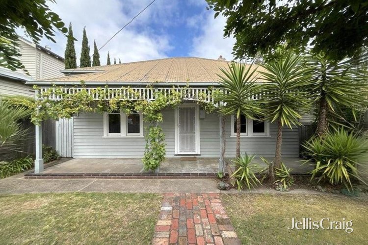 77 Normanby Street East Geelong 3219